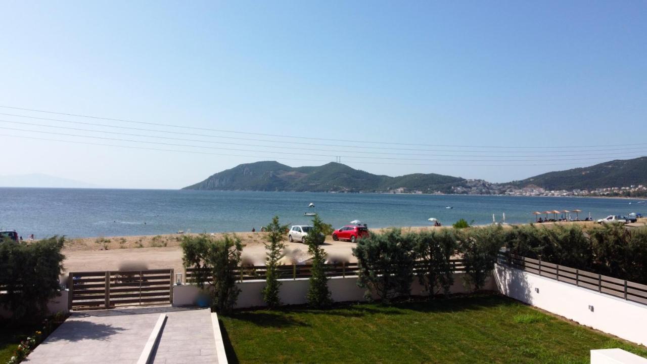 Steleni Seaside Apartments Nea Iraklitsa Exterior foto